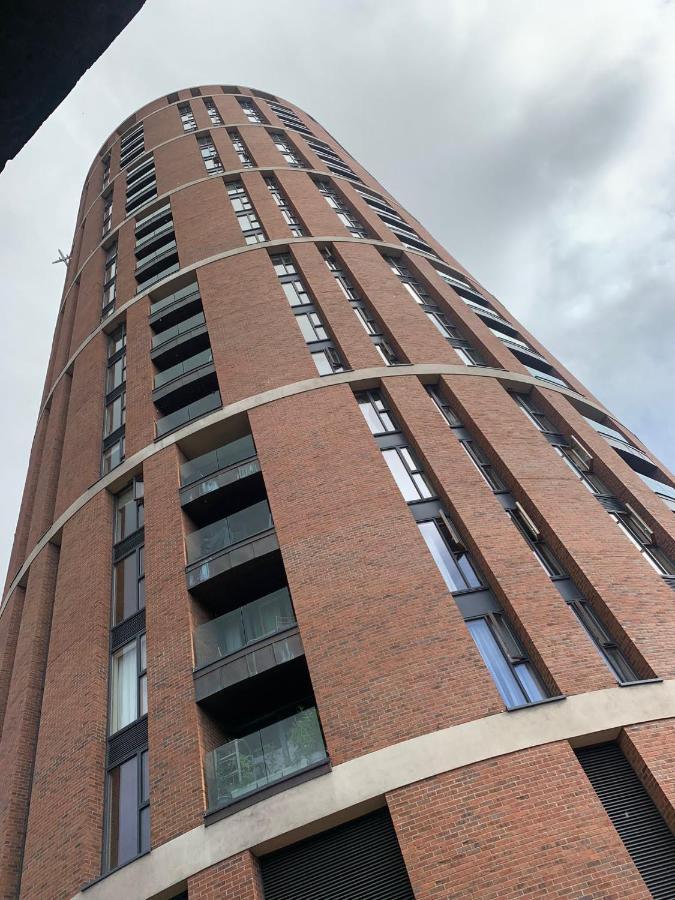 2 Bed Apartment In Granary Wharf Leeds Leeds  Exterior foto